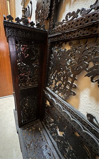 Mueble antiguo de madera tallada 150 años