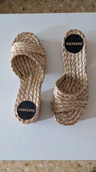 Sandalias Baltarini Beige Talla 36