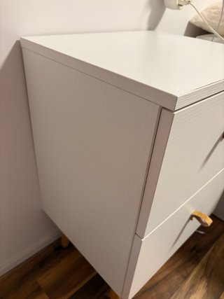 - Cajonera y 2 mesitas de la serie Retro Blanca