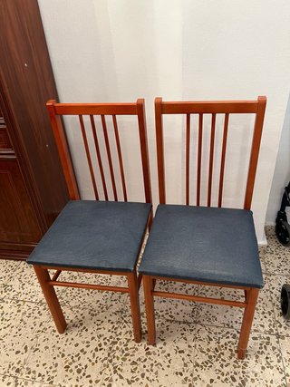 Juego de 3 sillas de madera
