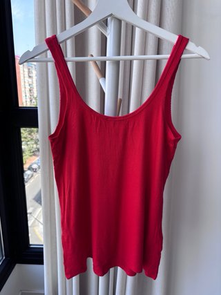Top Zara canalé rojo Talla S