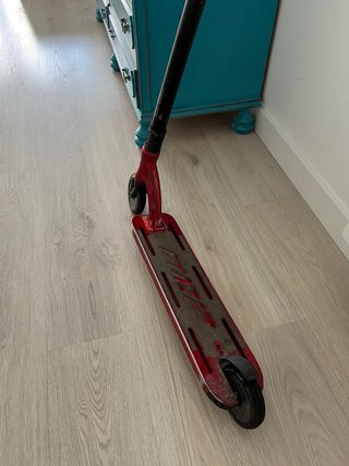 Patinete de trucos MGP rojo