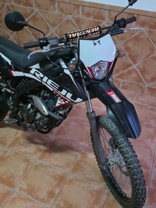 Rieju MRT 125 Enduro/Motocross Negra y Blanca