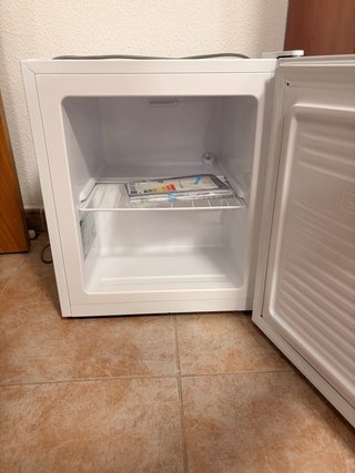 Mini congelatore OK.