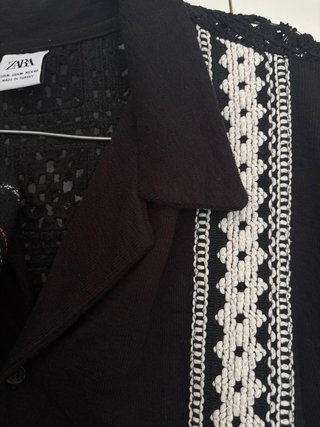 2 Camisas Zara Rayas y Estampado