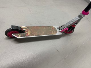 Patinete infantil 2 ruedas rosa