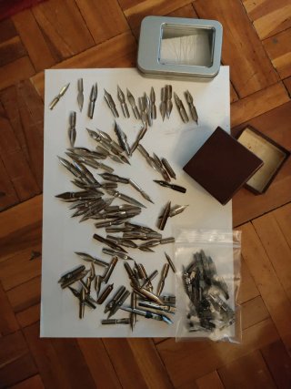 Set di penne antiche per calligrafia