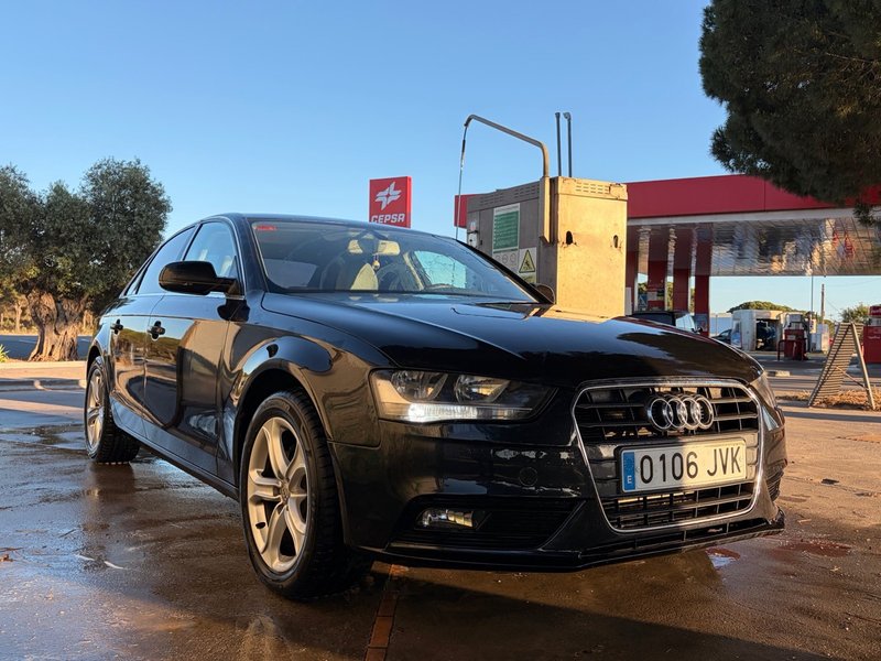 Audi A4 2.0 TDI - foto 1