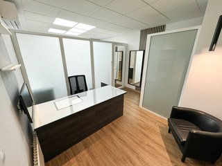Oficina reformada junto metro de Las Arenas GETXO