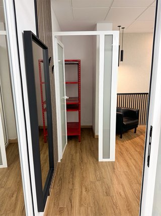 Oficina reformada junto metro de Las Arenas GETXO