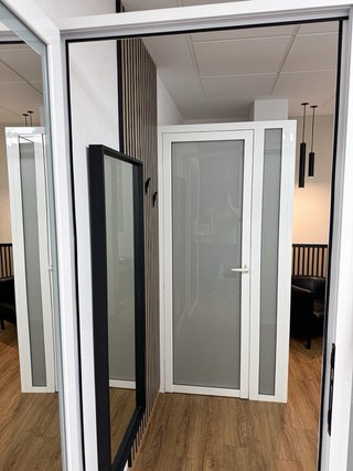 Oficina reformada junto metro de Las Arenas GETXO