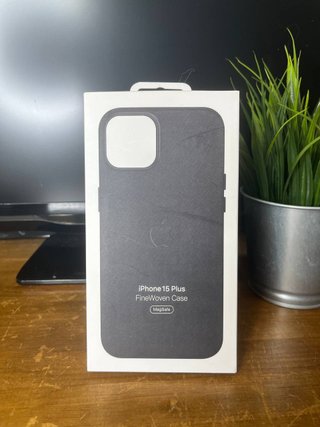 Funda iPhone 15 Plus Apple FineWoven MagSafe