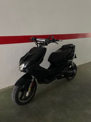 Yamaha Aerox 49cc Negra