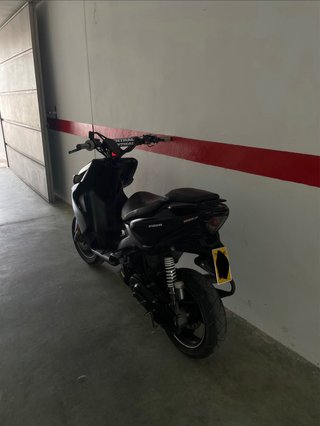 Yamaha Aerox 49cc Negra