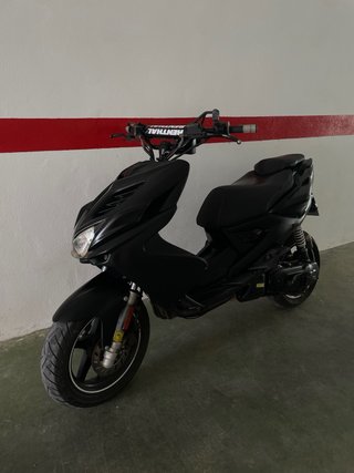 Yamaha Aerox 49cc Negra