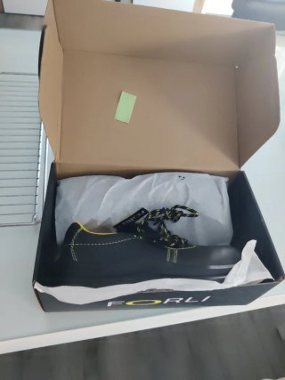 Zapato de seguridad Forli negro y amarillo