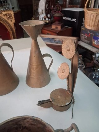 Lotto di oggetti d'antiquariato