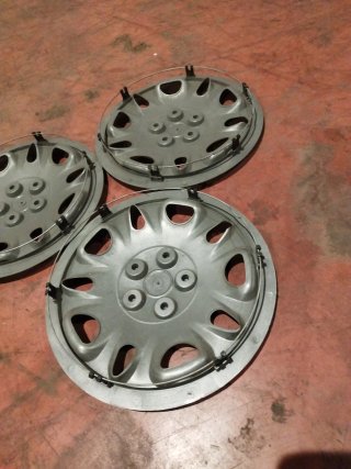 Tapacubos plateados para coche radio 14