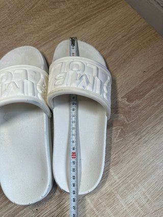 Chanclas Bimba y Lola Blancas