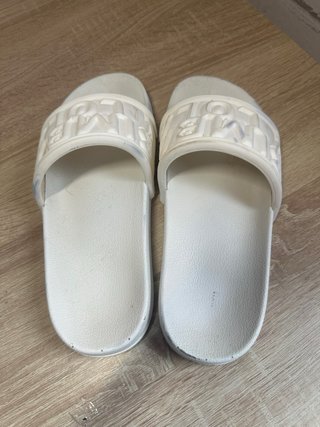 Chanclas Bimba y Lola Blancas