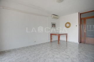Piso en venta en Bellvitge en Hospitalet de Llobregat, L´