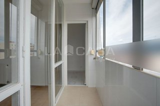 Piso en venta en Bellvitge en Hospitalet de Llobregat, L´