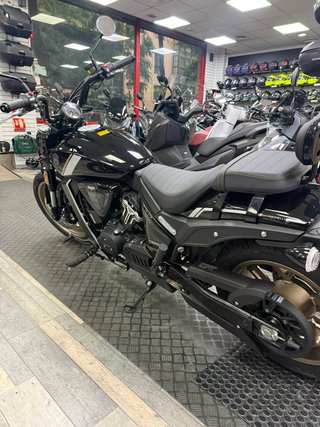 Morbidelli C652V Negra