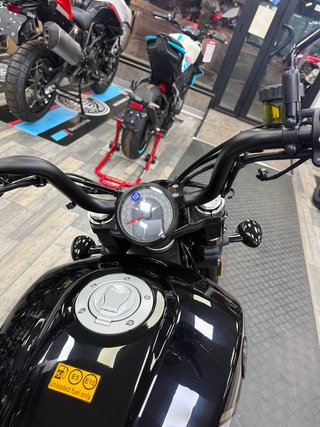 Morbidelli C652V Negra