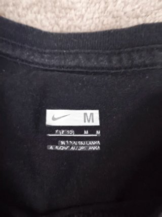 Camiseta Nike Livestrong en color negro talla M