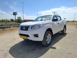 Nissan NP300 Navara doble cabina 4x4