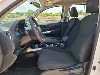 Nissan NP300 Navara doble cabina 4x4