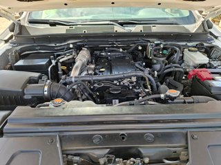 Nissan NP300 Navara doble cabina 4x4