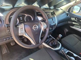 Nissan NP300 Navara doble cabina 4x4