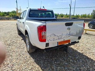 Nissan NP300 Navara doble cabina 4x4