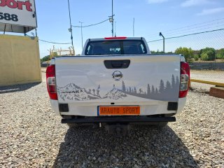 Nissan NP300 Navara doble cabina 4x4