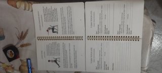 Libros de Yoga en silla
