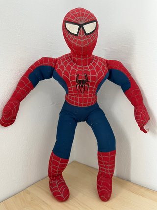 Peluche Spiderman Rojo Retro