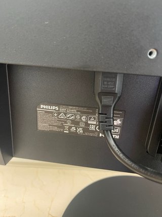 2 Monitor Philips 241V da 24 pollici