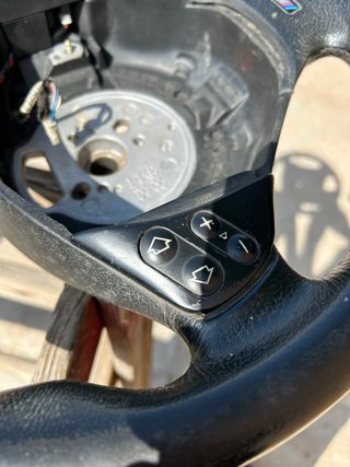 VOLANTE ORIGINAL DE BMW M5 E39 PARA TAPIZAR