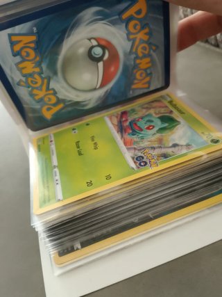 Álbum Pokémon TCG lote mas de 30 ex Pokémon go