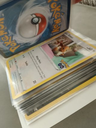 Álbum Pokémon TCG lote mas de 30 ex Pokémon go