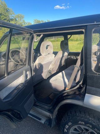 Mitsubishi Montero v20 2.5td