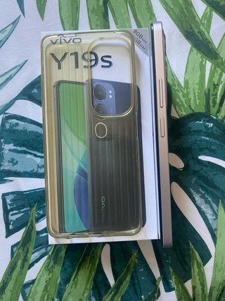 Vivo Y19s 256GB color Argento con scatola e custodia