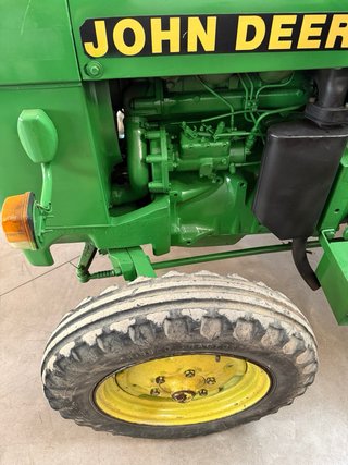 Tractor John Deere 1020 Verde