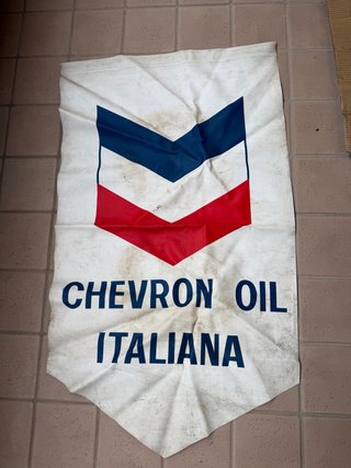 Striscione Chevron Oil Italiana Vintage
