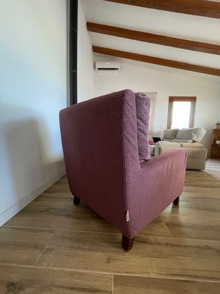 Butaca morada de tela