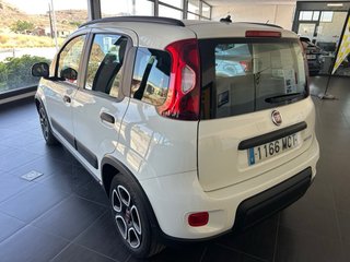 FIAT PANDA HYBRID AÑO 2022 65.000KM
