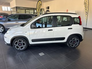 FIAT PANDA HYBRID AÑO 2022 65.000KM