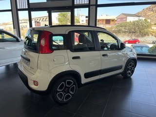 FIAT PANDA HYBRID AÑO 2022 65.000KM