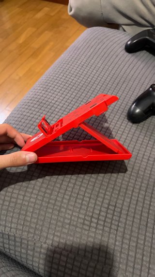 Nintendo Switch + Soporte TV y Cables
